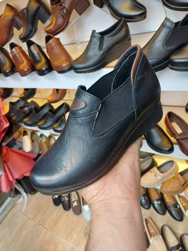 یه جفت کفش لنگه گم شده|کیف، کفش، کمربند|بروجرد, |دیوار