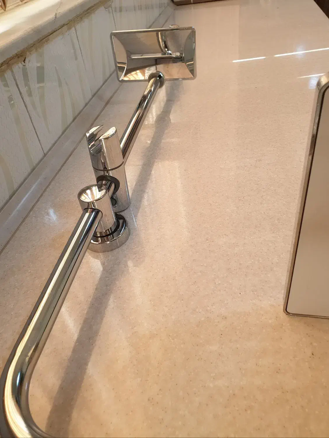 ست دوش و 2 عدد شیر آلات|لوازم حمام|کرمانشاه, |دیوار