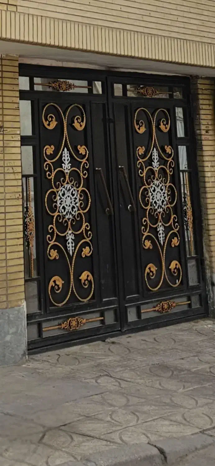 مغازه ۲۰ متری بر اصلی معاوضه با خودرو|فروش مغازه و غرفه|اصفهان, باتون|دیوار