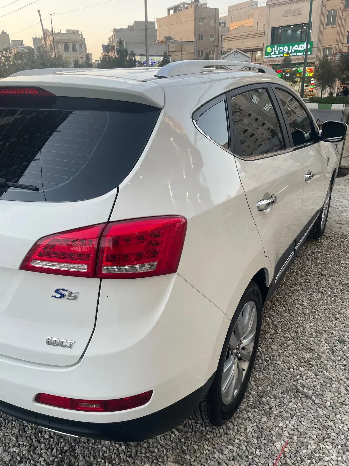 جک اس ۵|خودرو سواری و وانت|قم, بنیاد|دیوار