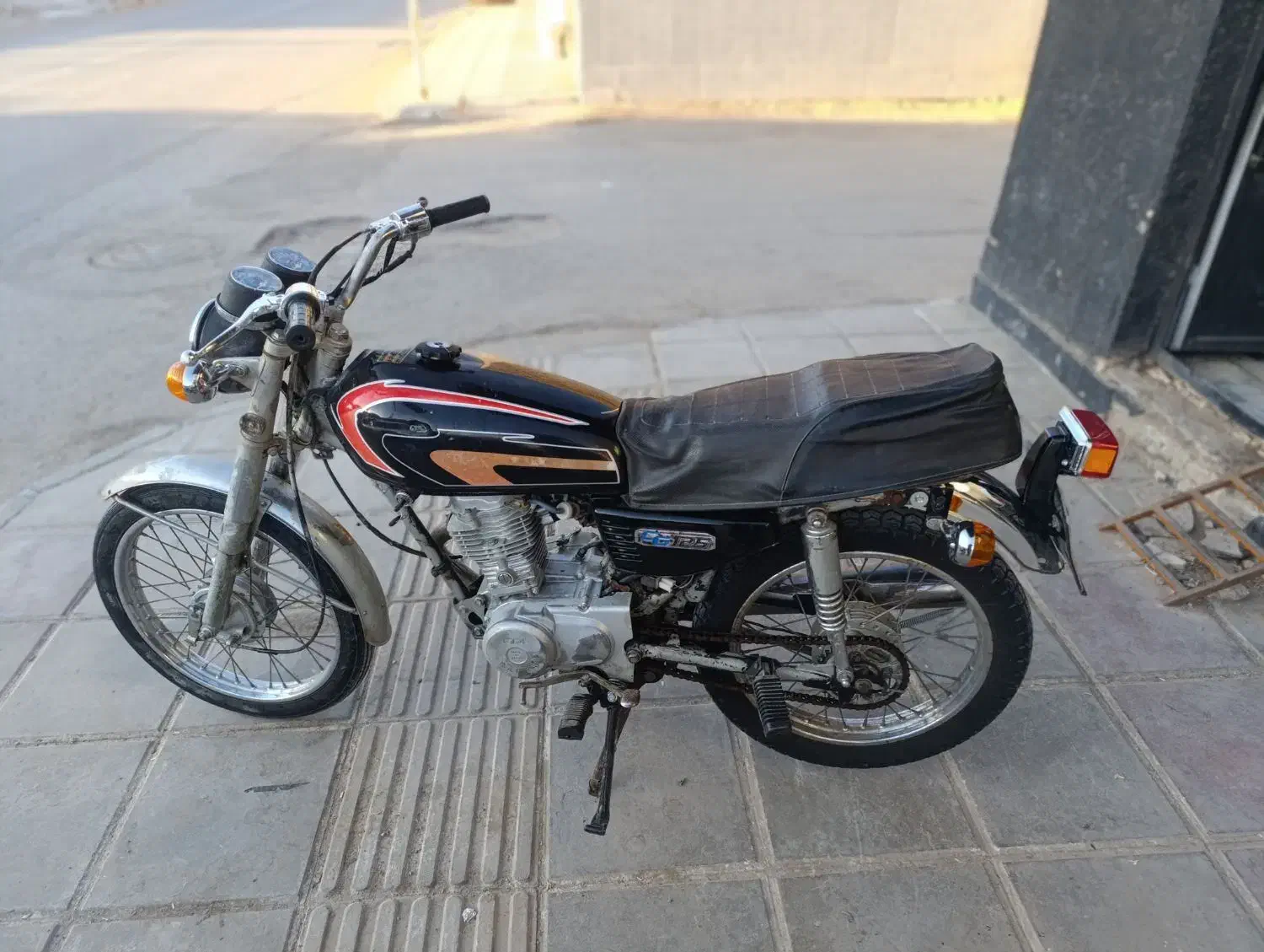 هندا|موتورسیکلت|میبد, |دیوار