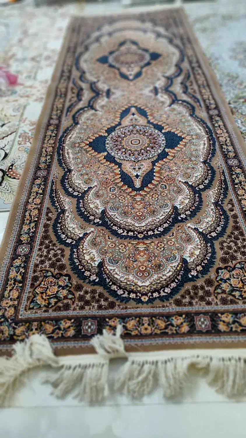 فرش کناره یک در سه|فرش|قدس, شهر‌قدس|دیوار