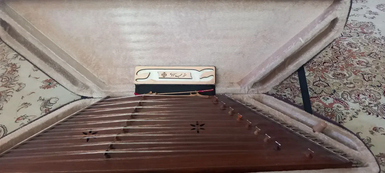 سنتور موسوی|سازهای سنتی|بجنورد, |دیوار