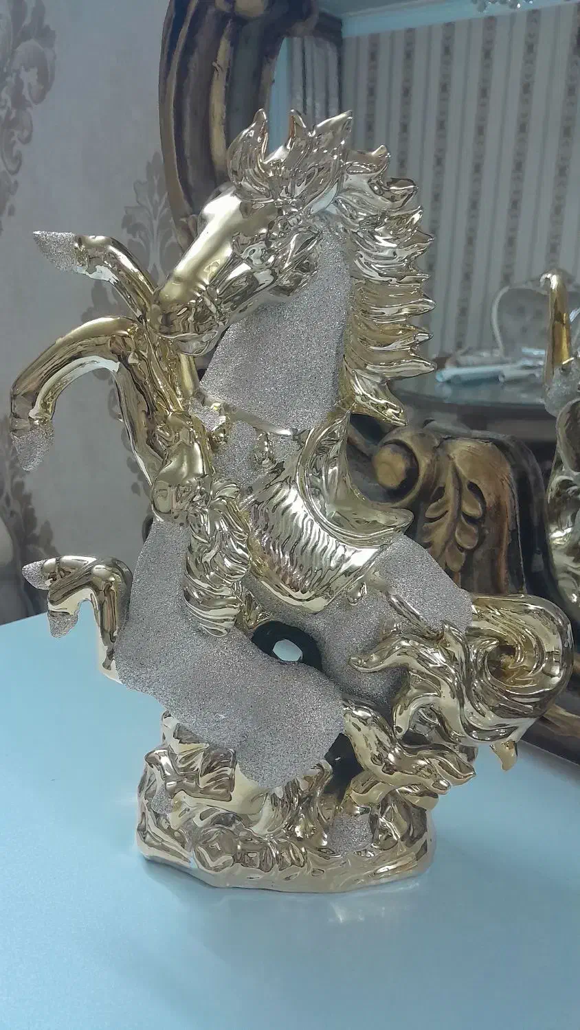 دومدل مجسمه طلایی|مجسمه، تندیس، ماکت|تهران, مسعودیه|دیوار