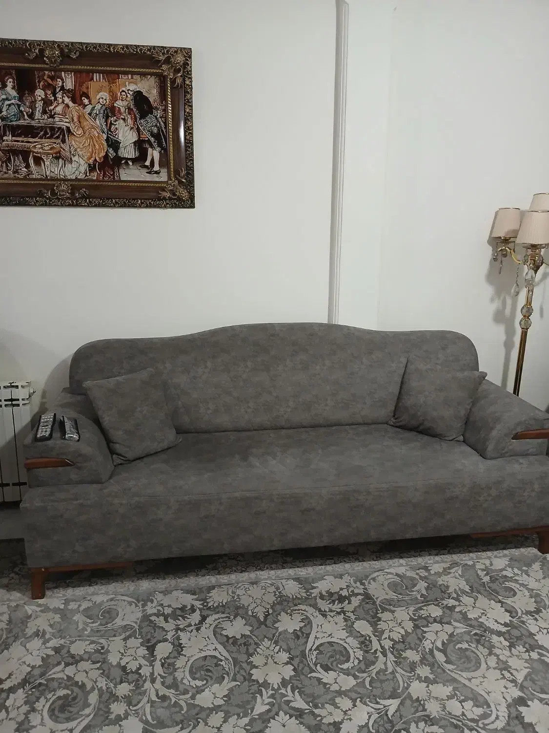 مبل راحتی هفت نفره بهمراه میزوسط|مبلمان خانگی و میز عسلی|تهران, امجدیه (خاقانی)|دیوار