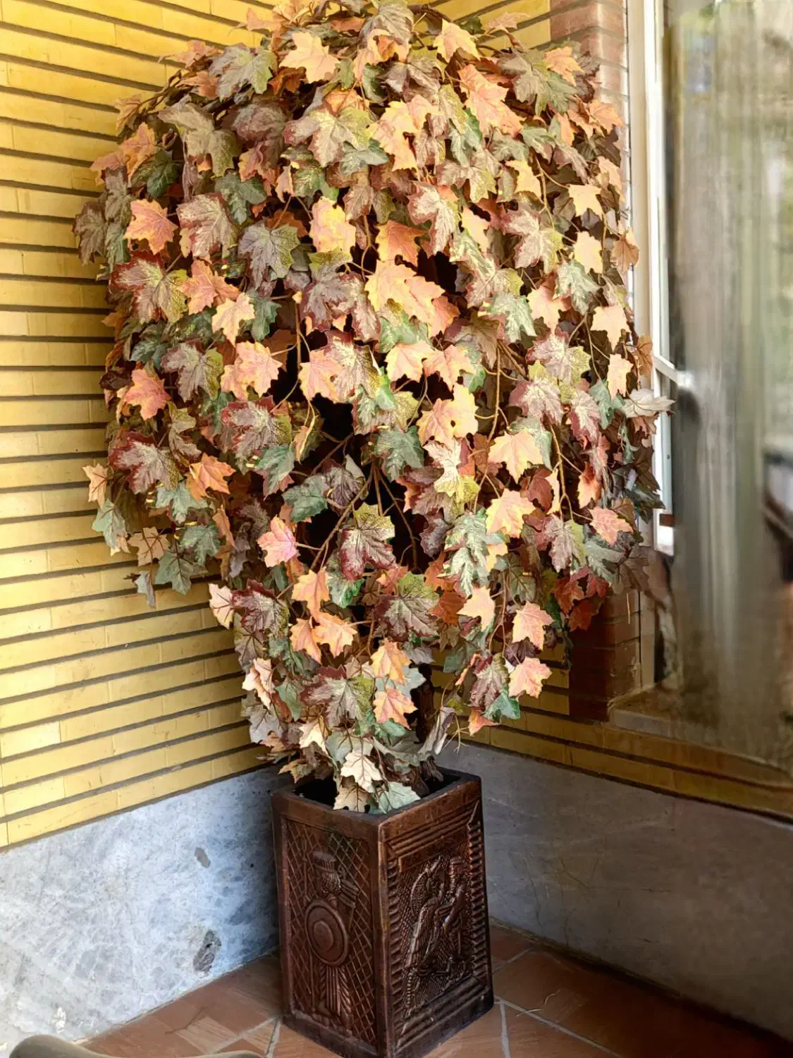 درخت تزئینی پاییزه|گل مصنوعی|شاهین‌شهر, سعدی شمالی|دیوار