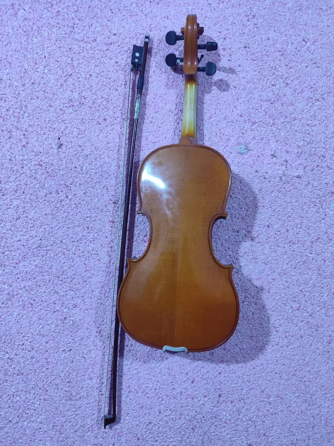 ویالون درحد نو صدای دلنشین|ویولن|اهواز, زیتون کارگری|دیوار