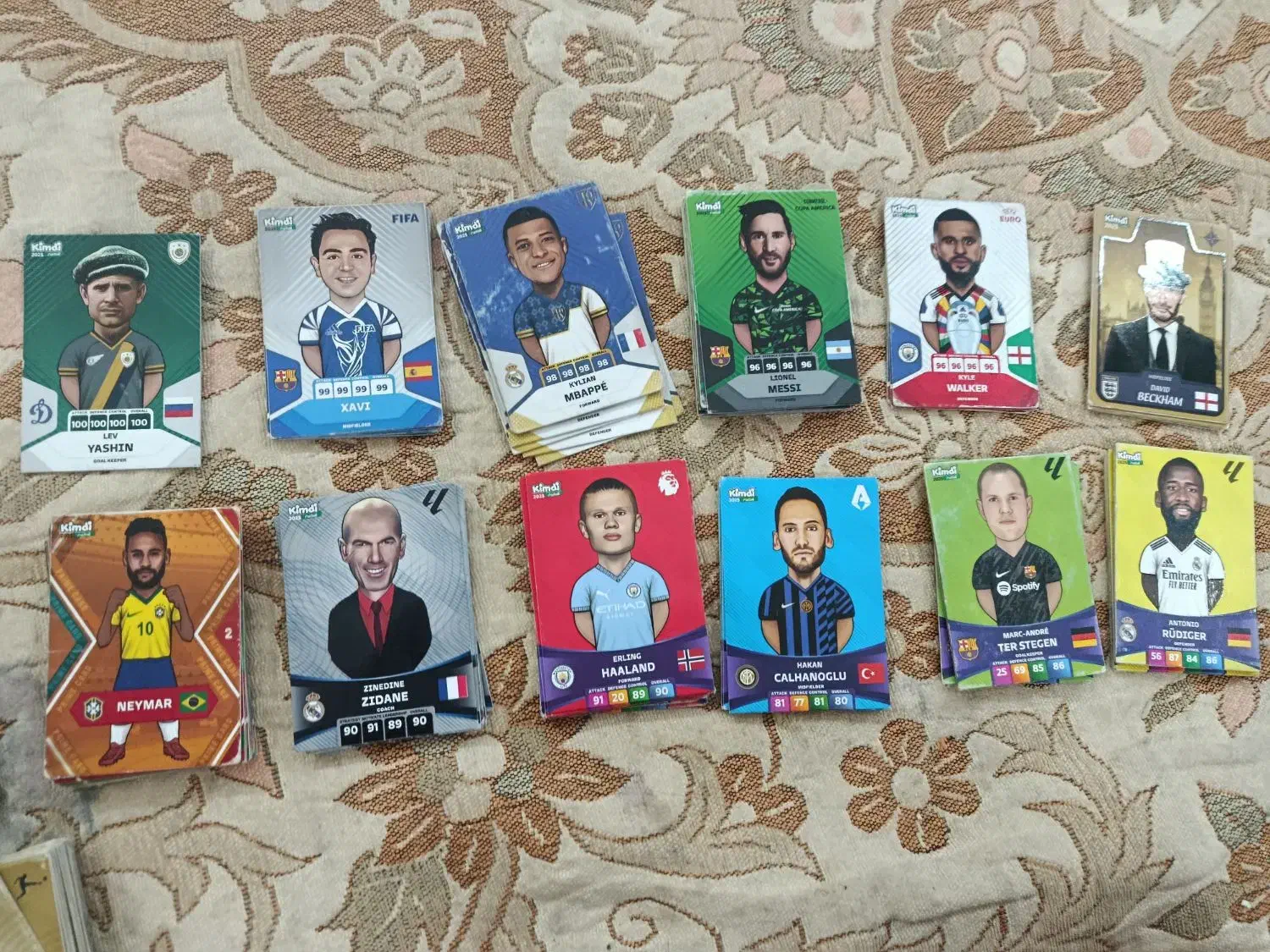 کیمدی و البوم|کلکسیون و سرگرمی|مشهد, انقلاب|دیوار