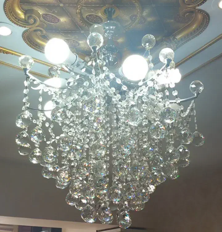 لوستر 8شعله سالم|لوستر و چراغ آویز|شهریار, شهرک شاهد|دیوار