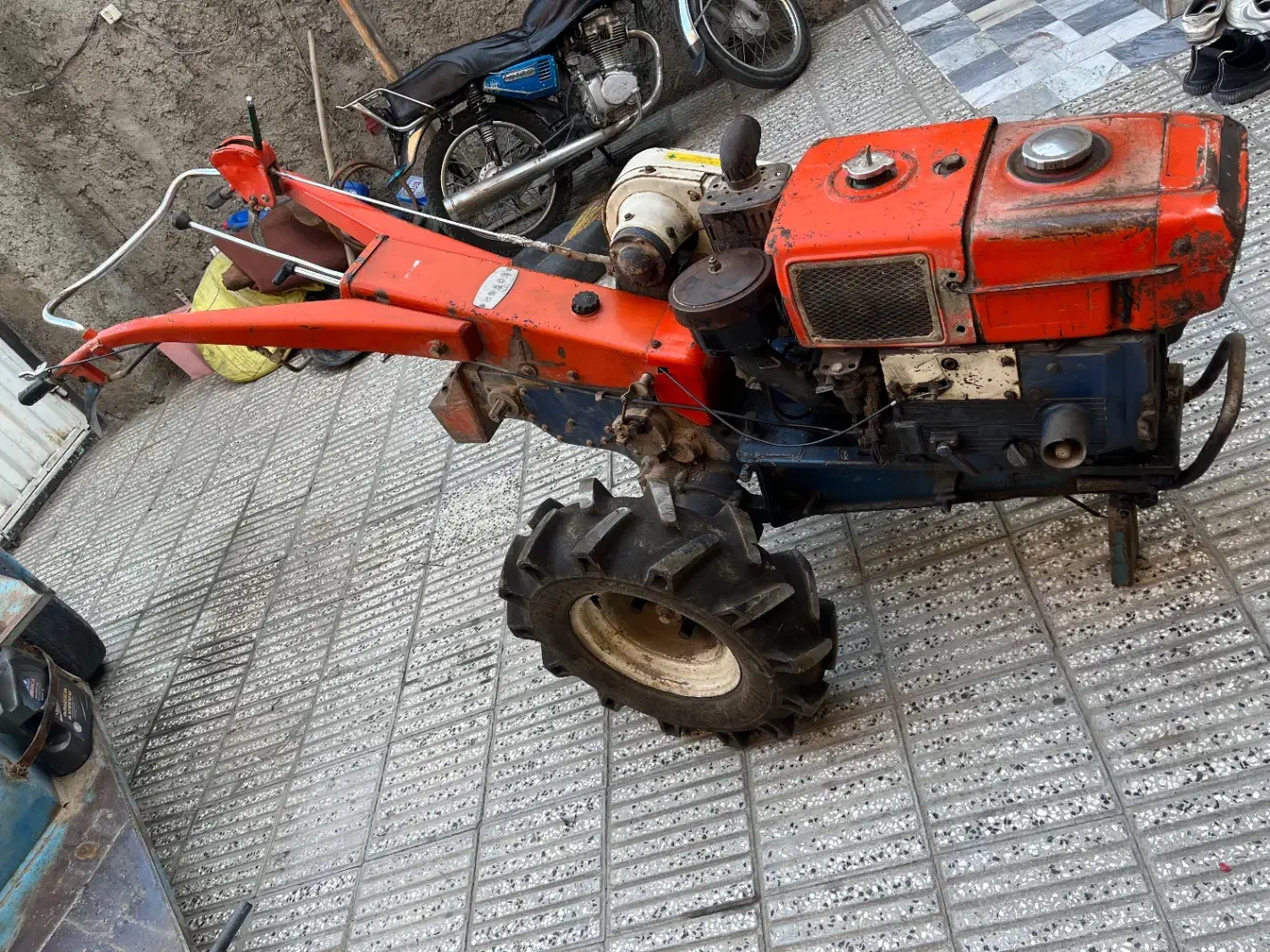 تیلر به همراه ادوات کشاورزی|خودرو سنگین|آزادشهر, |دیوار