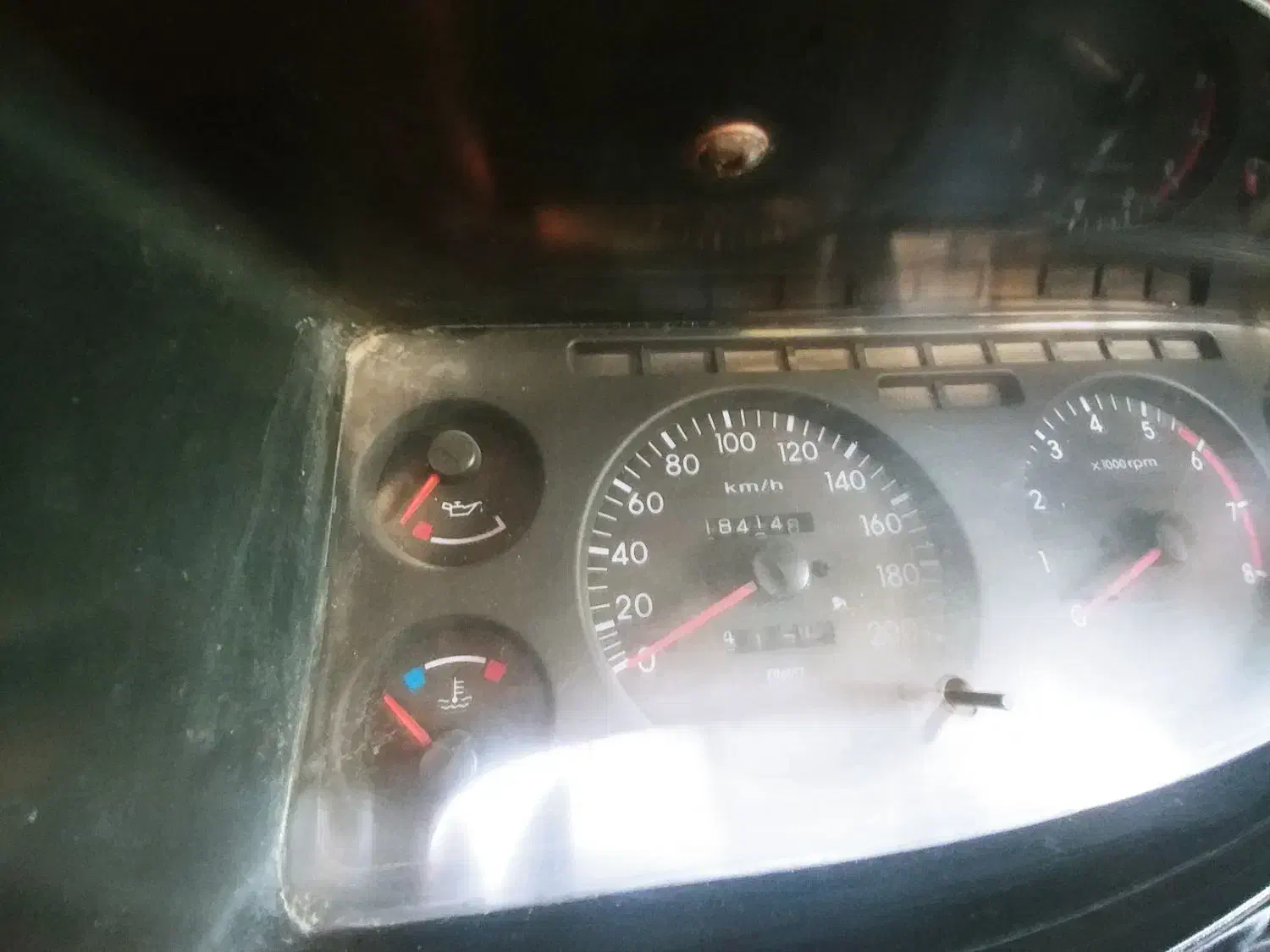 پیکان وانت|خودرو سواری و وانت|میانه, |دیوار