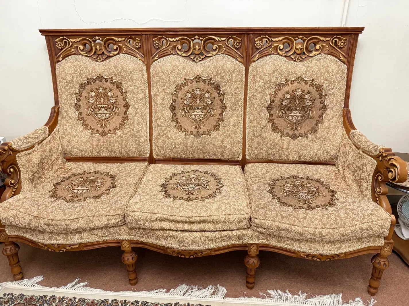 مبل سلطنتی|مبلمان خانگی و میز عسلی|سنندج, |دیوار