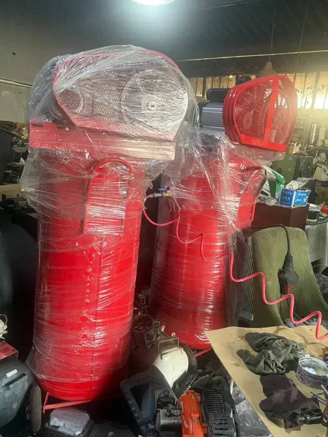 کمپرسور باد قوی خورجینی و کتابی چینی و ایتالیایی|ماشین‌آلات صنعتی|شهریار, شهریار|دیوار