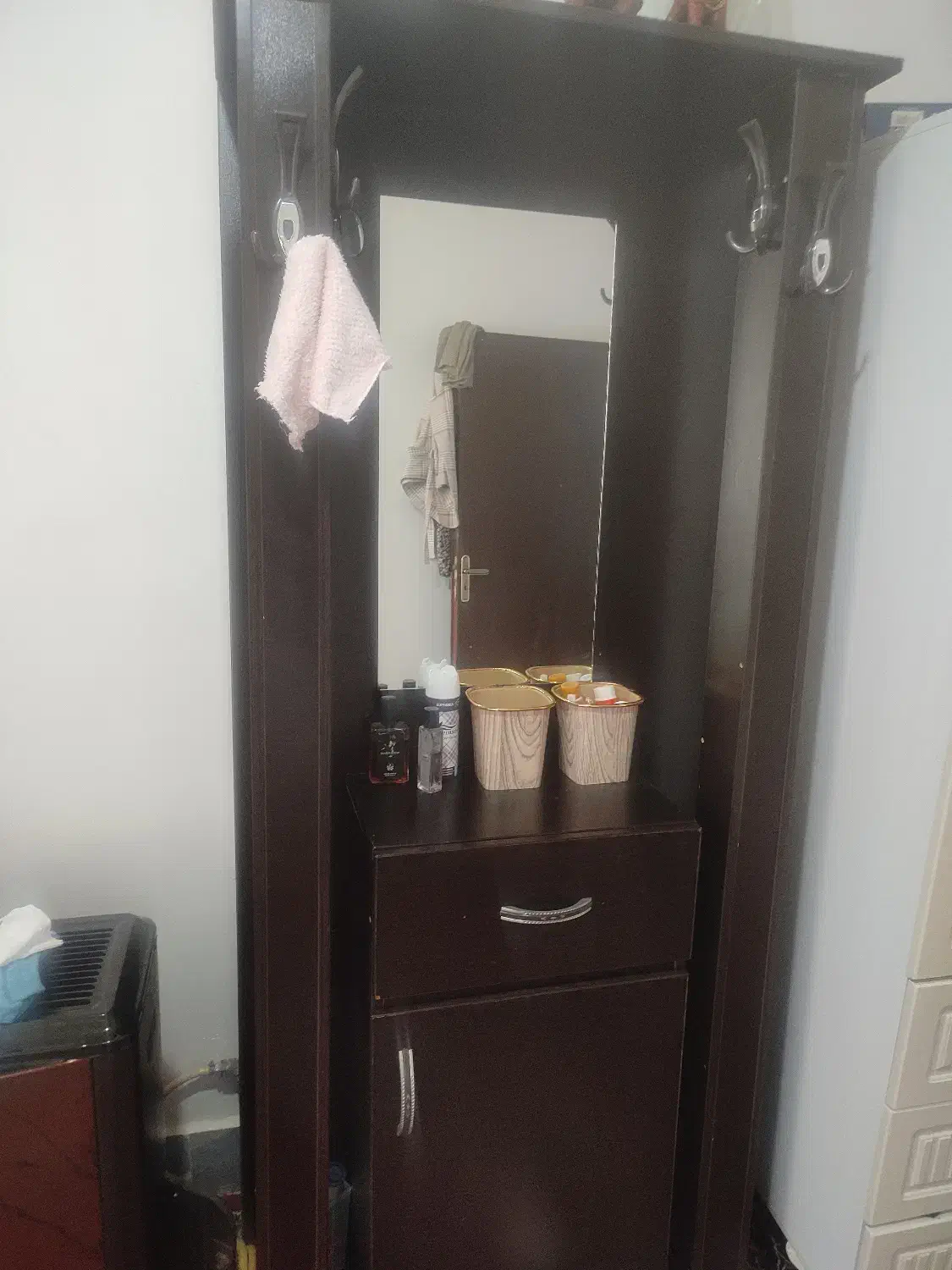 جاکفشی|جاکفشی، کمد، دراور|ملایر, |دیوار