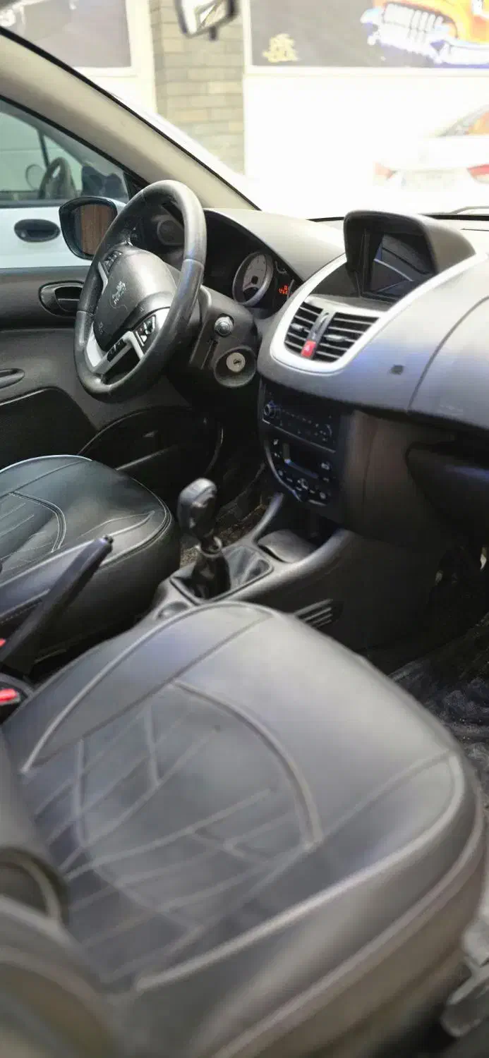 پژو ۲۰۷پانا دنده،مدل ۱۴۰۱، قابل معاوضه|خودرو سواری و وانت|یزد, |دیوار