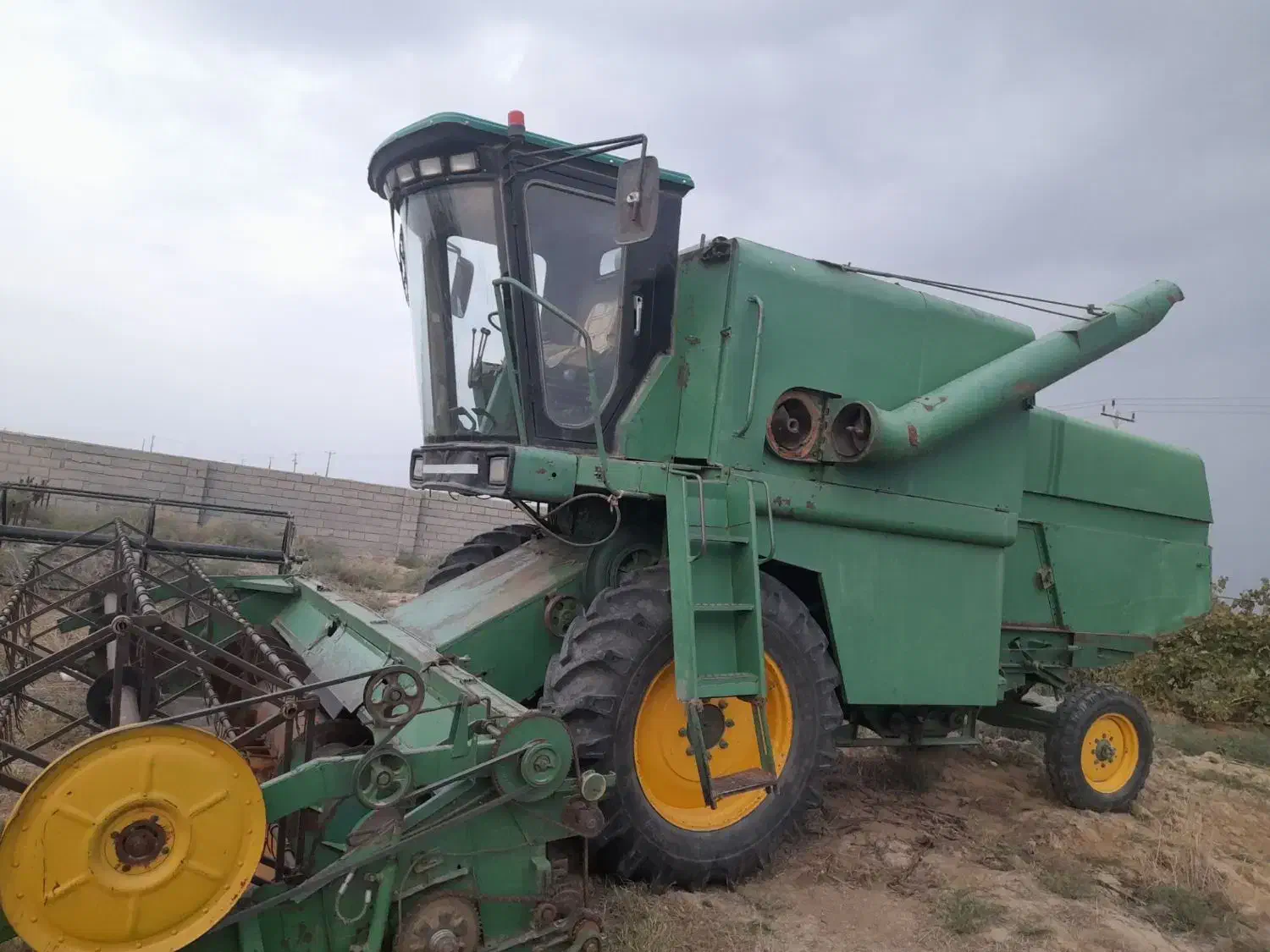 کمباین جاندیر مهره دار گیج بلند کولر دار 1370|ماشینآلات صنعتی|فراغی, |دیوار