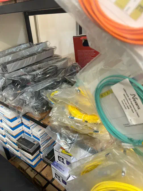 فروش تجهیزات پسیو شبکه|مودم و تجهیزات شبکه|تهران, فلسطین (میدان انقلاب)|دیوار