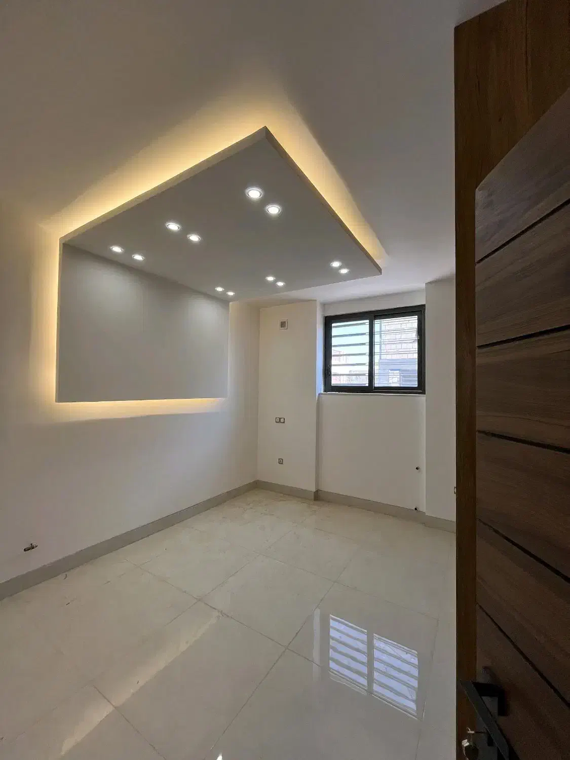 ویلایی صفر کشاورز (چهارخوابه وسوئیت)|فروش خانه و ویلا|آباده, |دیوار