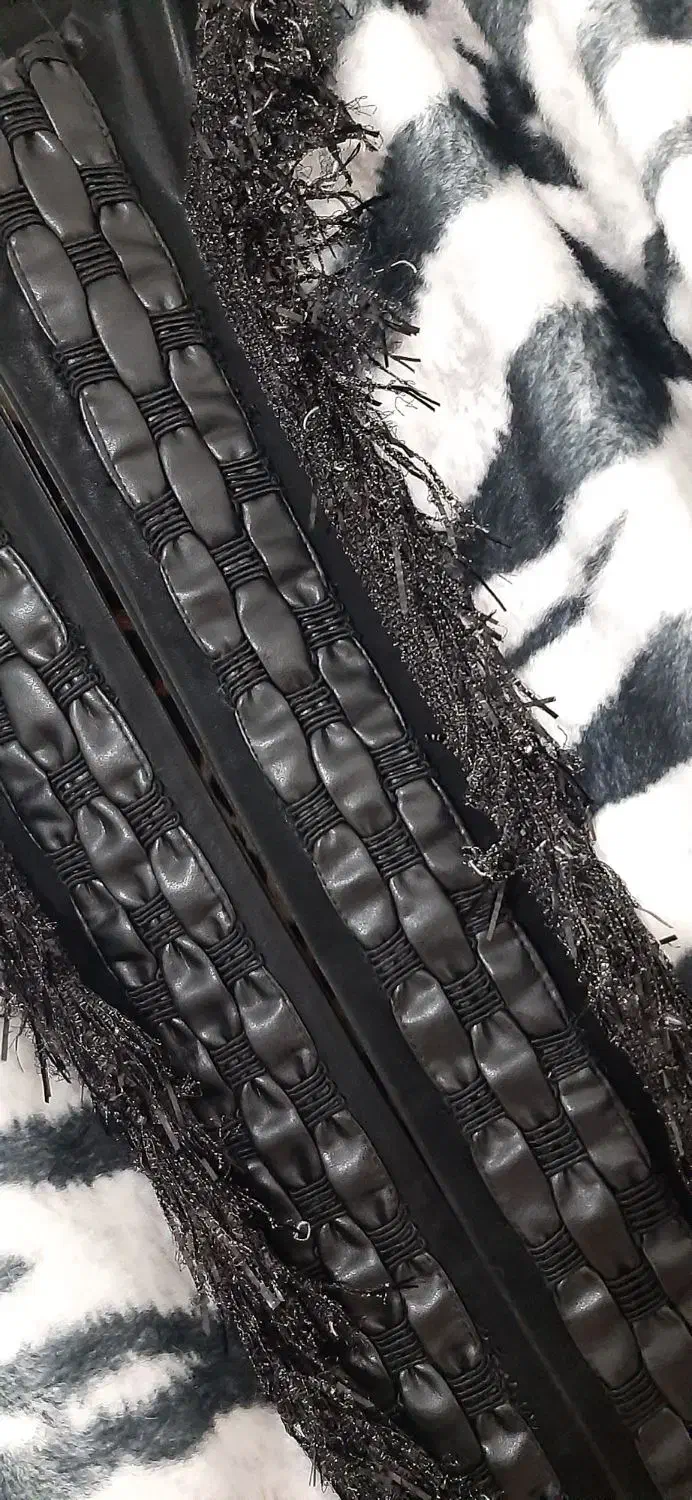 پالتو مزونی|لباس|هشتگرد, فاز ۷ مهستان|دیوار