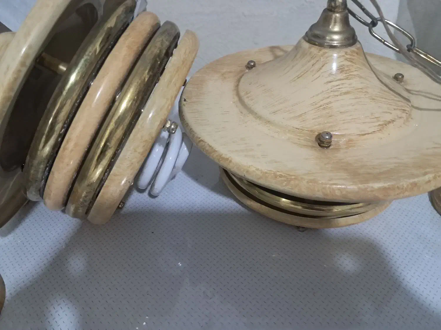 لوستر شیک|لوستر و چراغ آویز|گلبهار, شهر جدید گلبهار|دیوار