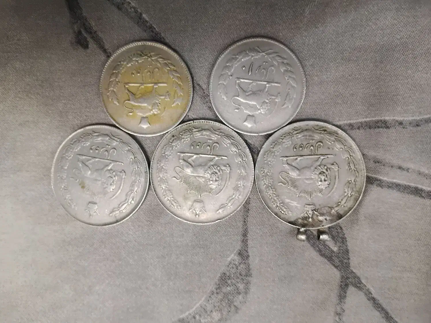 سکه ۱۰ و ۲۰ ریالی پهلوی|کلکسیون سکه، تمبر، اسکناس|ری, دیلمان|دیوار