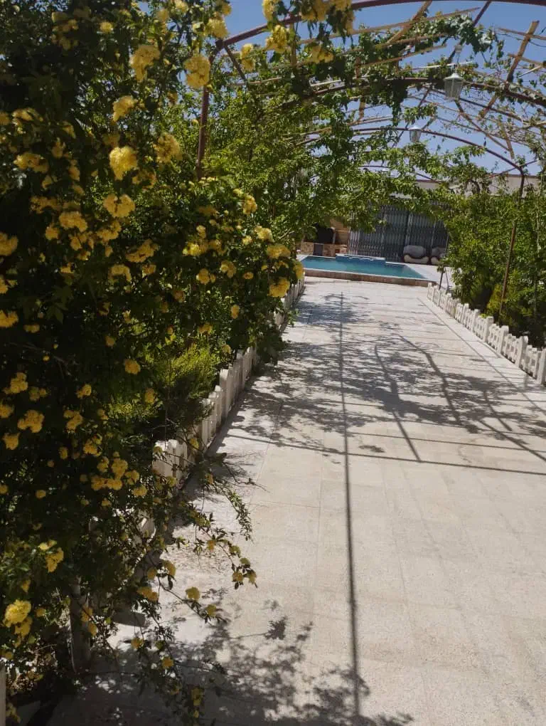 اجاره روزانه ویلا|اجارهٔ کوتاهمدت ویلا و باغ|خمینیشهر, |دیوار