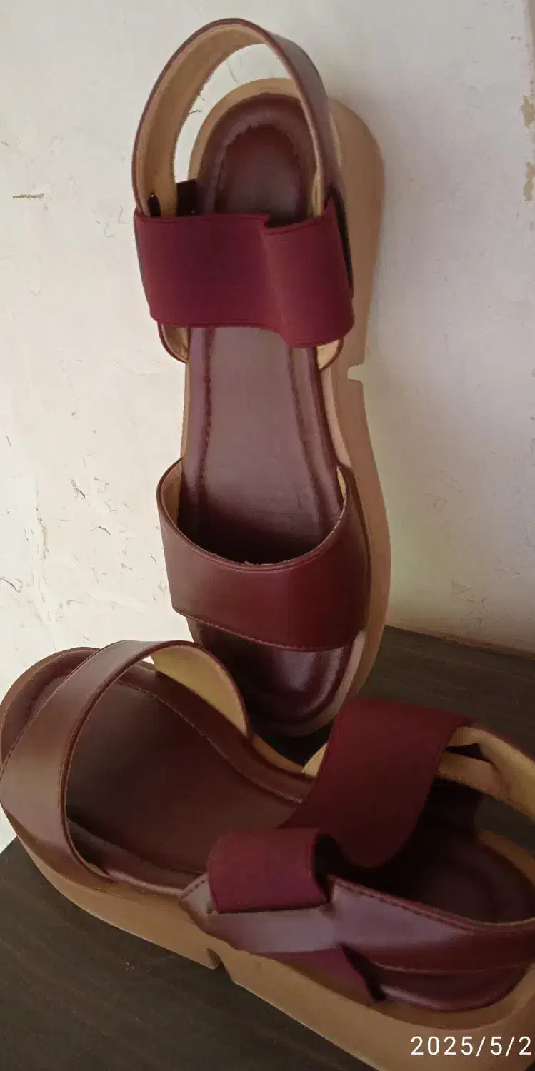 کفش اداری|کیف، کفش، کمربند|قائم‌شهر, |دیوار