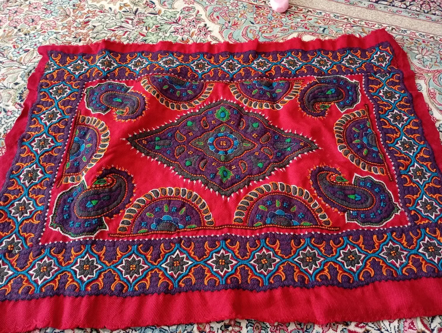 پشتی پته خانگی دوز ۶ تا|پشتی|کرمان, |دیوار