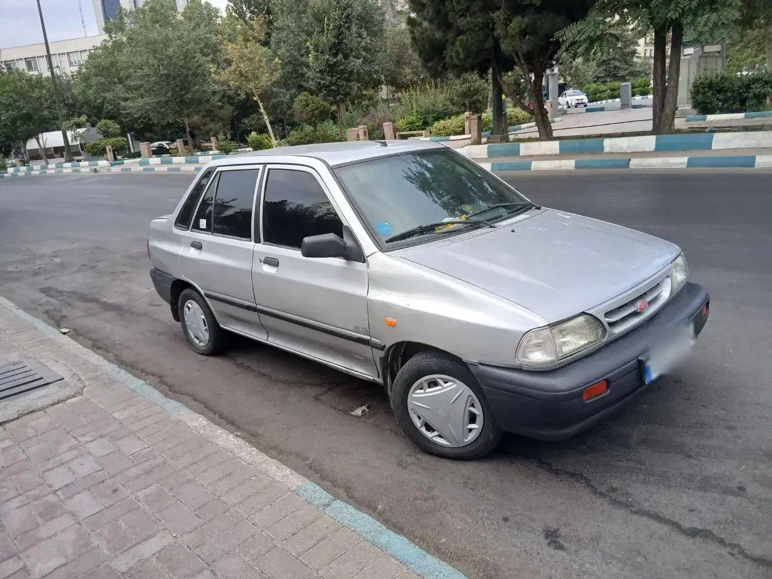 پراید نقره ای متالیک مدل ۸۵|خودرو سواری و وانت|تهران, فردوسی|دیوار