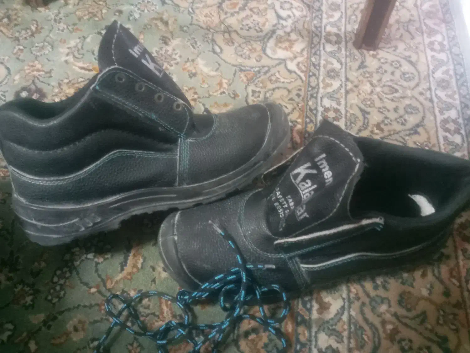 کفش کار|کیف، کفش، کمربند|پردیس, فاز ۲|دیوار