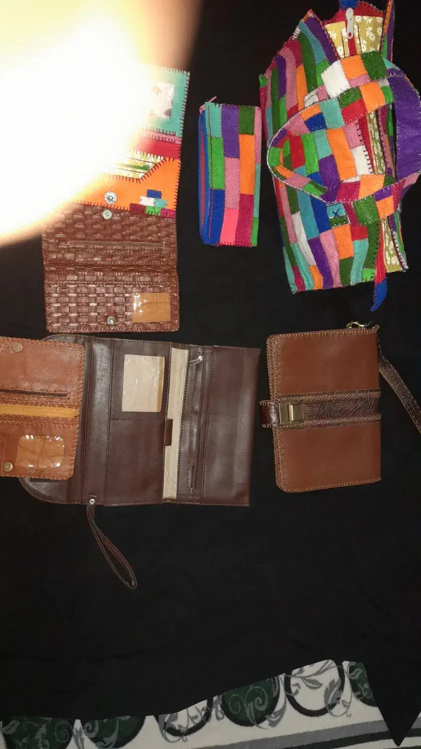 تعدادی کیف دست دوز به مناسبت روز پدرومادر|کیف، کفش، کمربند|اصفهان, رزمندگان|دیوار