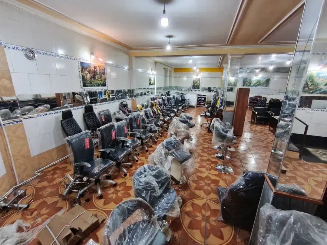 تولیدی میز نیمست مبل اداری اقای صندلی|مبلمان اداری|تبریز, |دیوار