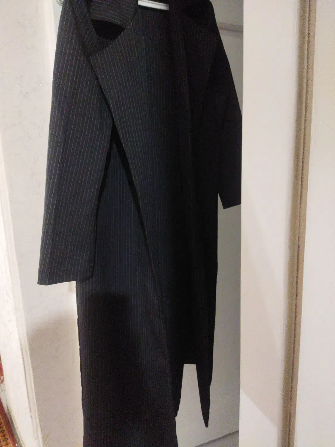 مانتو جلو باز|لباس|کرج, کارخانه قند|دیوار