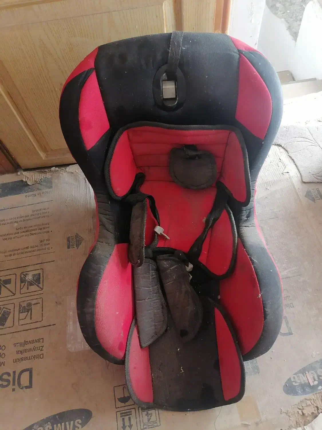 صندلی مخصوص بچه‌ها در داخل ماشین|تخت و صندلی بچه|لنگرود, |دیوار