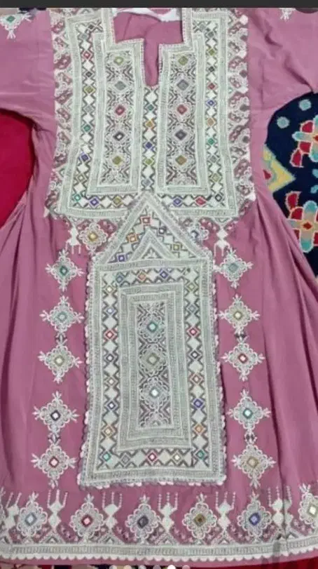 گلدوزی وخیاطی|لباس|خاش, |دیوار