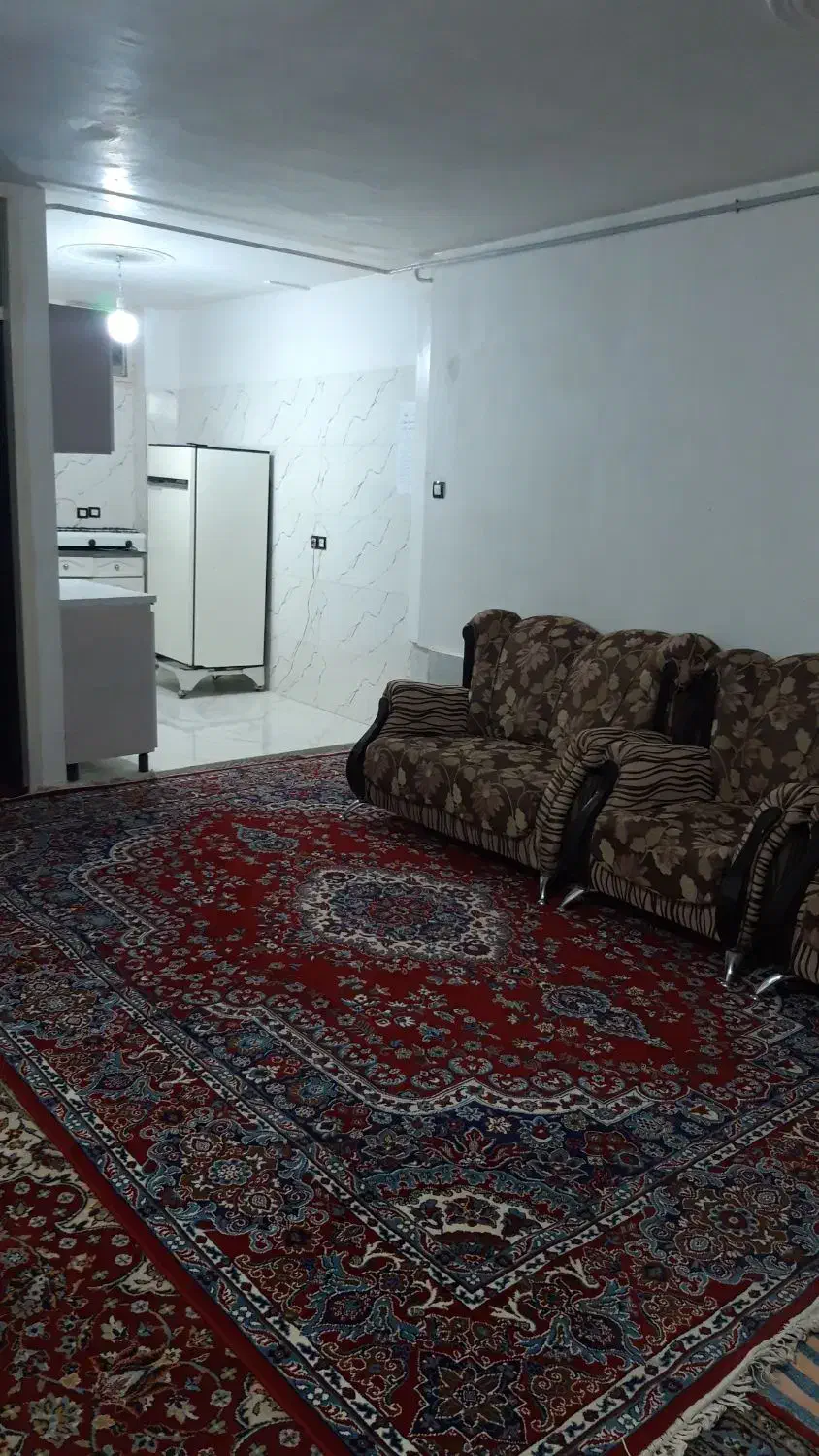 سوئیت وسط شهر برای مسافرین عزیز.خیلی خیلی تمیز|اجارهٔ کوتاه‌مدت آپارتمان و سوئیت|ملایر, |دیوار