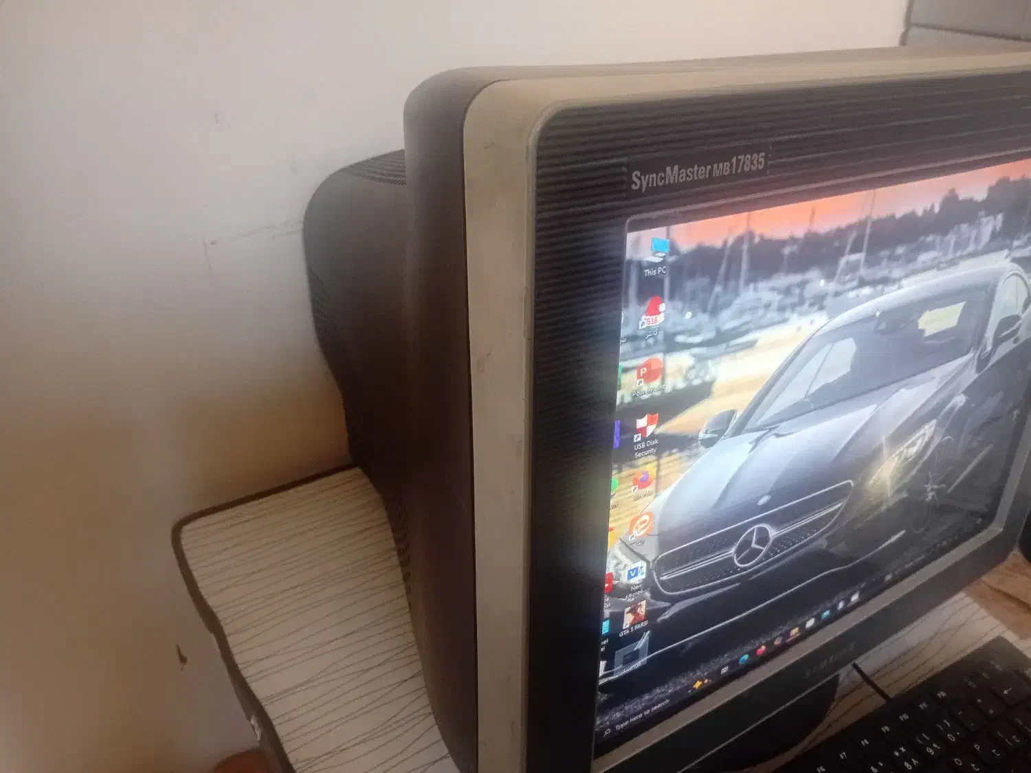 مانیتور Samsung|قطعات و لوازم جانبی رایانه|نیشابور, شهرک رسولی|دیوار