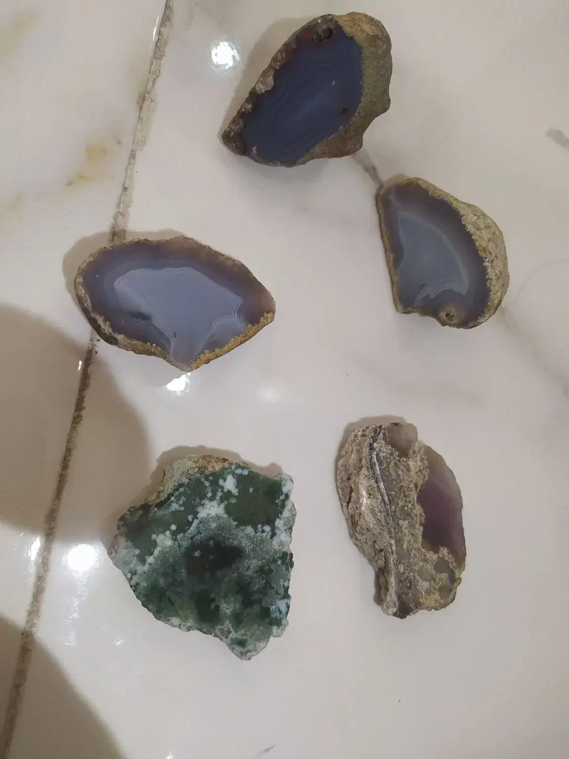 عقیق|جواهرات|پاکدشت, پاکدشت (مامازند)|دیوار