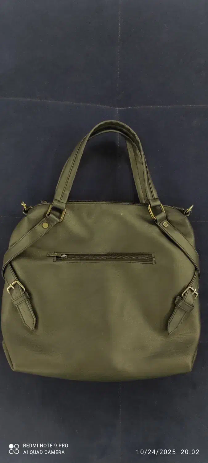 کیف رو دوشی|کیف، کفش، کمربند|بندر انزلی, کلیور|دیوار