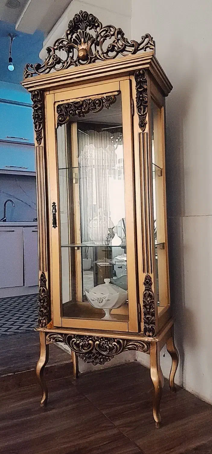 گنجه سه طبقه|بوفه، ویترین، کنسول|تربت جام, کشتارگاه|دیوار