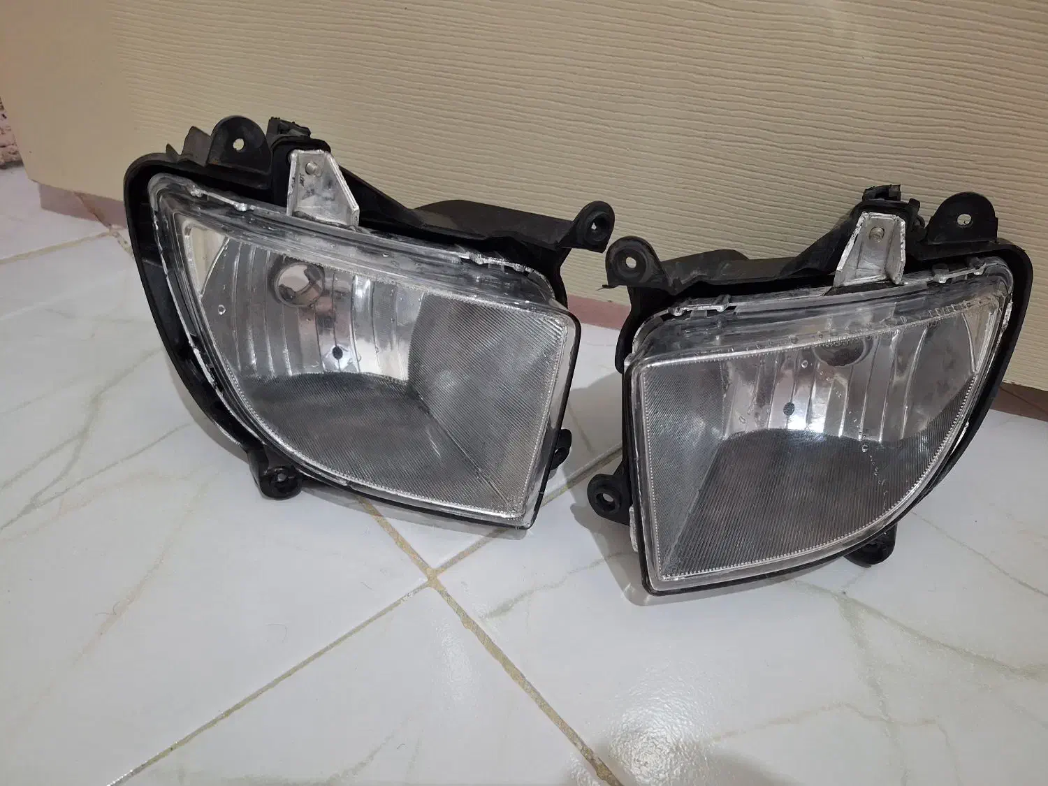 چراغ مه شکن سراتو سایپا و کمک فنر جلو سراتو ماندو|قطعات یدکی و لوازم جانبی|تبریز, |دیوار