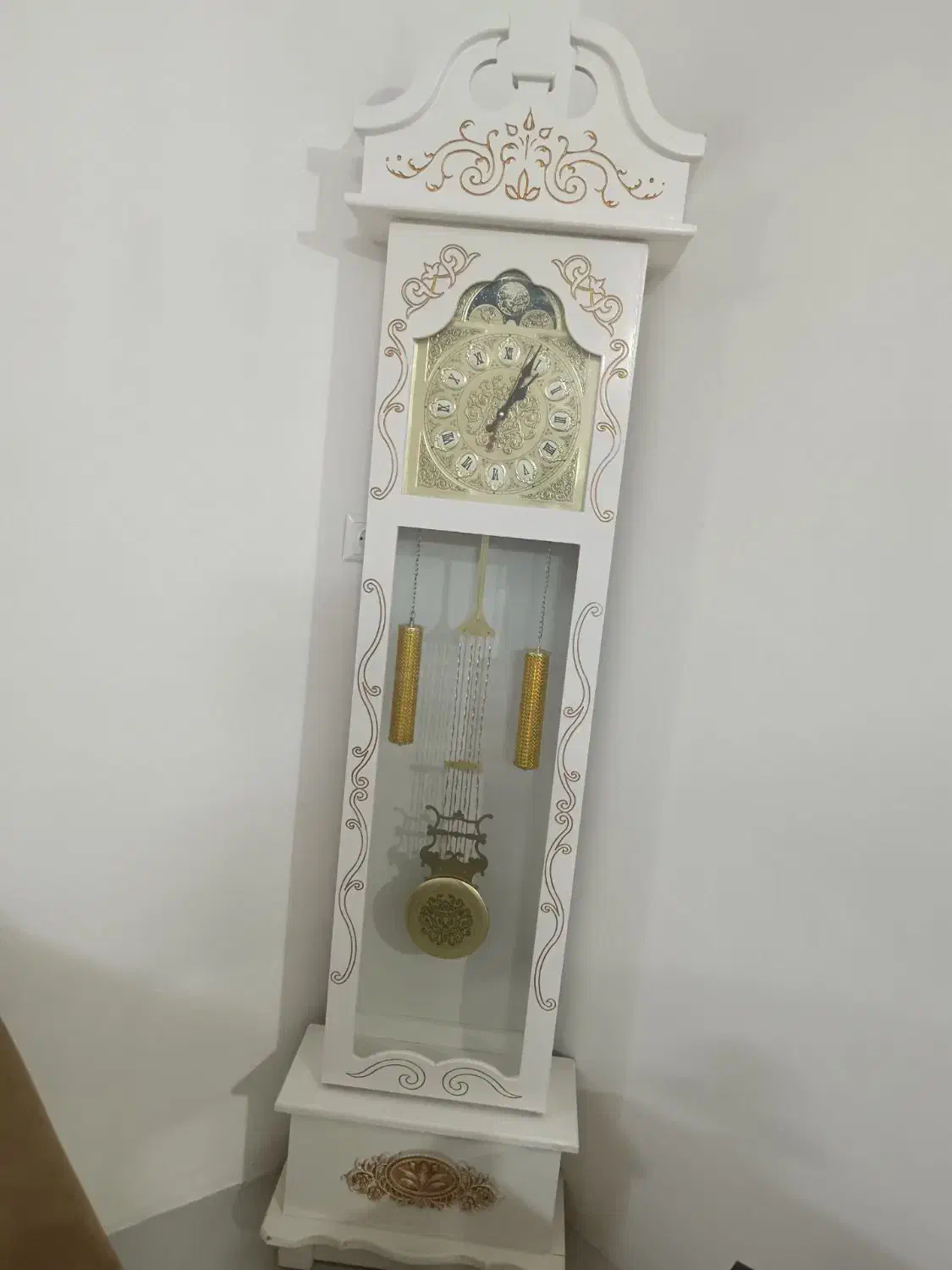 آینه ساعت ومیزاتو|آینه|نیشابور, هفده شهریور|دیوار