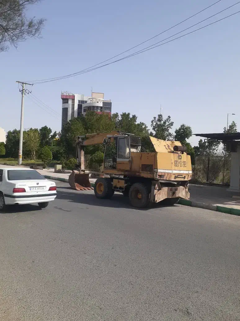 بیل مکانیکی هپکو ۹۱۲ چرخ لاستیکی|خودرو سنگین|اصفهان, نقش جهان|دیوار