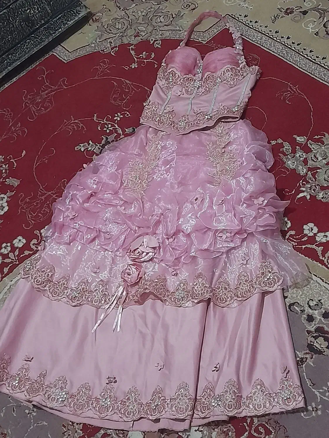 تور عروس لباس مجلسی و تعدادی لباس|لباس|ملایر, |دیوار