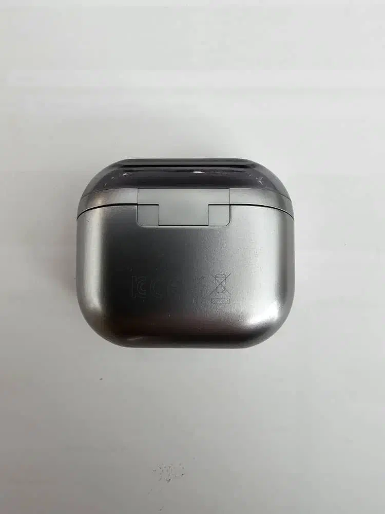 کیس بادز پرو ۳ سامسونگ نقره ای|لوازم جانبی موبایل و تبلت|تهران, مرزداران|دیوار