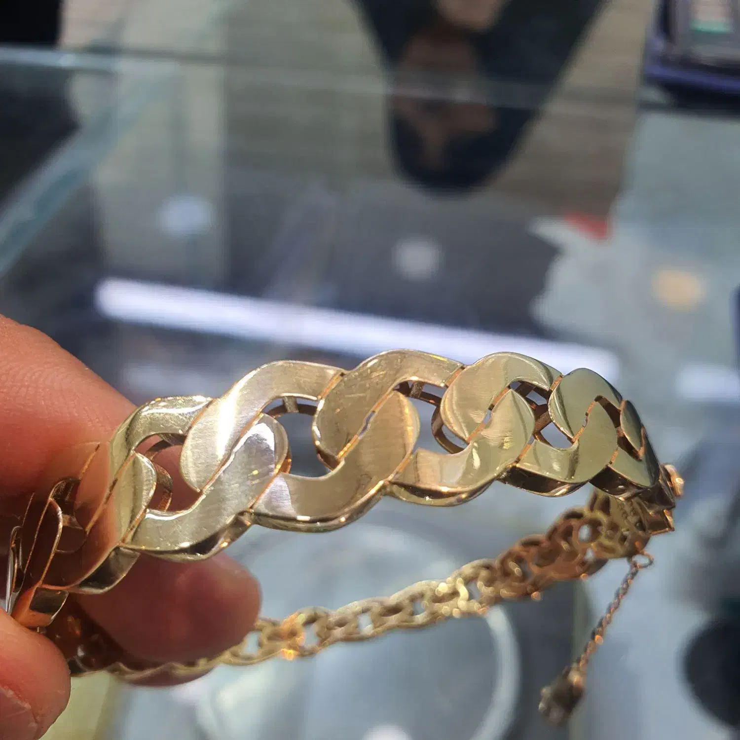 دستبند کارتیه|جواهرات|قم, انسجام|دیوار