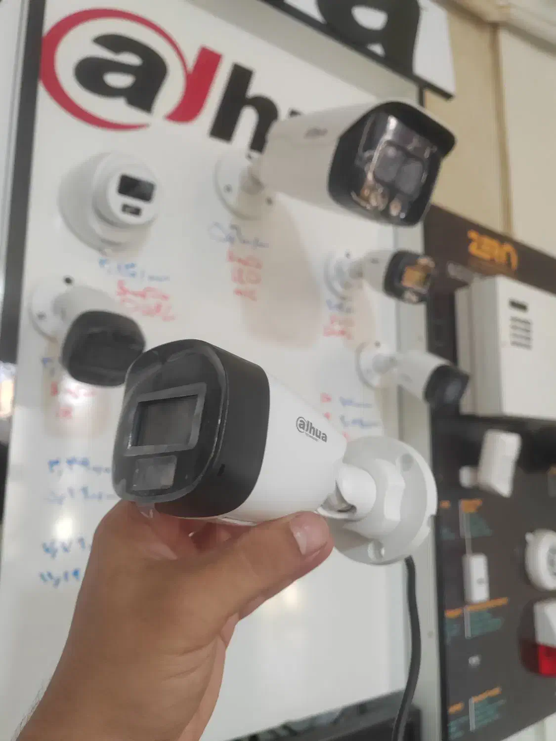 دوربین مداربسته DAHUA دوال لایت 1200CLP-IL-A|دوربین مداربسته|قزوین, |دیوار