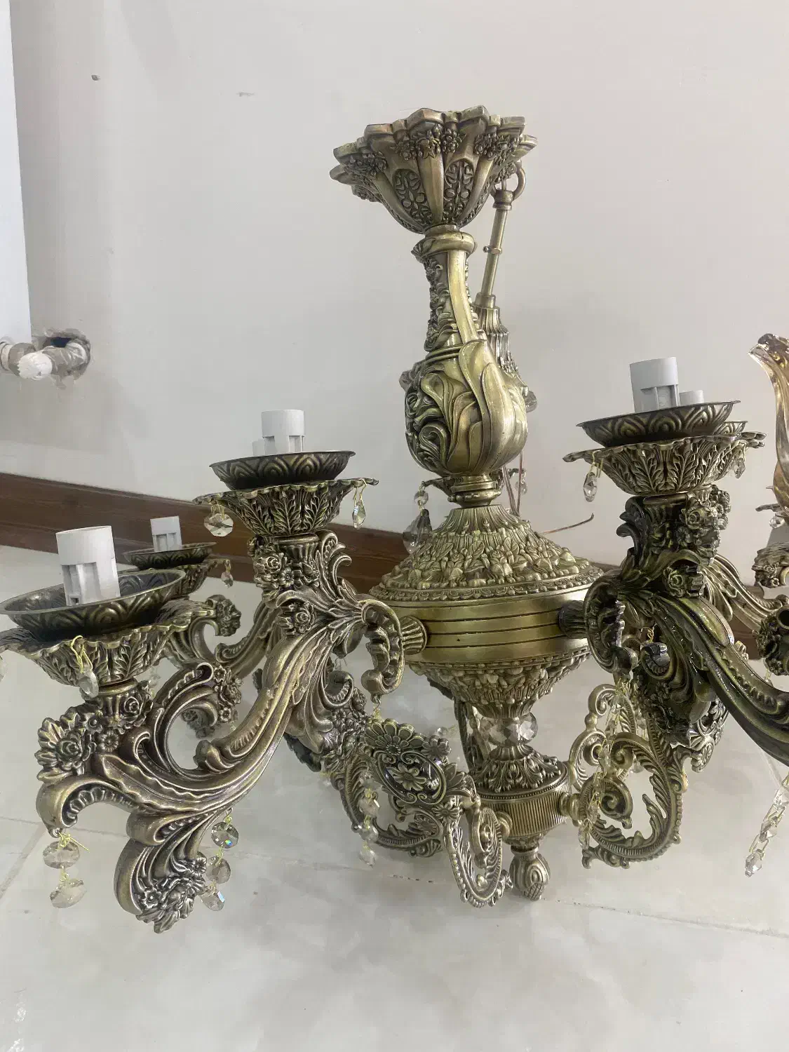 لوستر برنز ۸شاخه. نو|لوستر و چراغ آویز|کرمانشاه, |دیوار