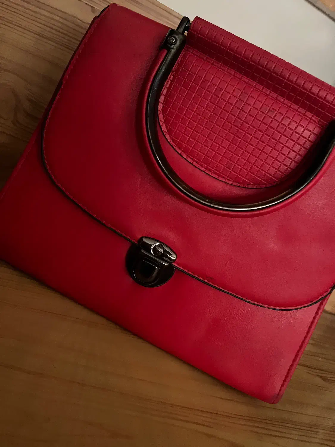 کیف|کیف، کفش، کمربند|گنبد کاووس, |دیوار