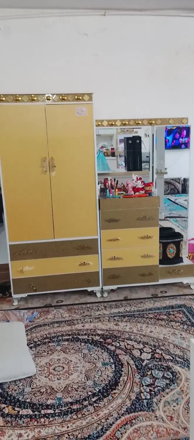 کمدودلاورقیمت 4500 تومان تخفیفم داره|جاکفشی، کمد، دراور|کاشمر, |دیوار